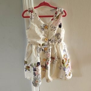 2-3T Floral Delicate looking Summer Easter Dress